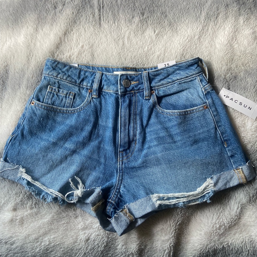 Pacsun Women’s Mom Jean Shorts